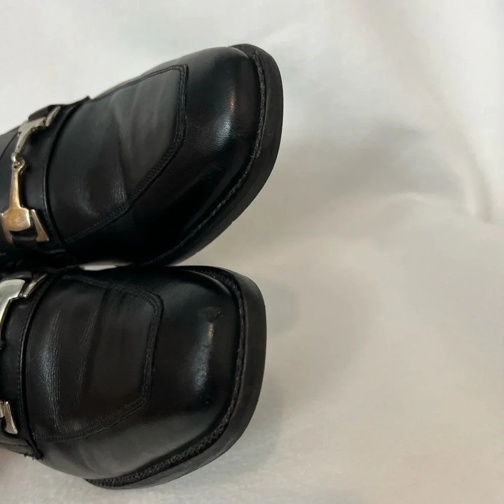 Johnston & Murphy size 9 1/2 Black Leather Slip On Mens Loafers